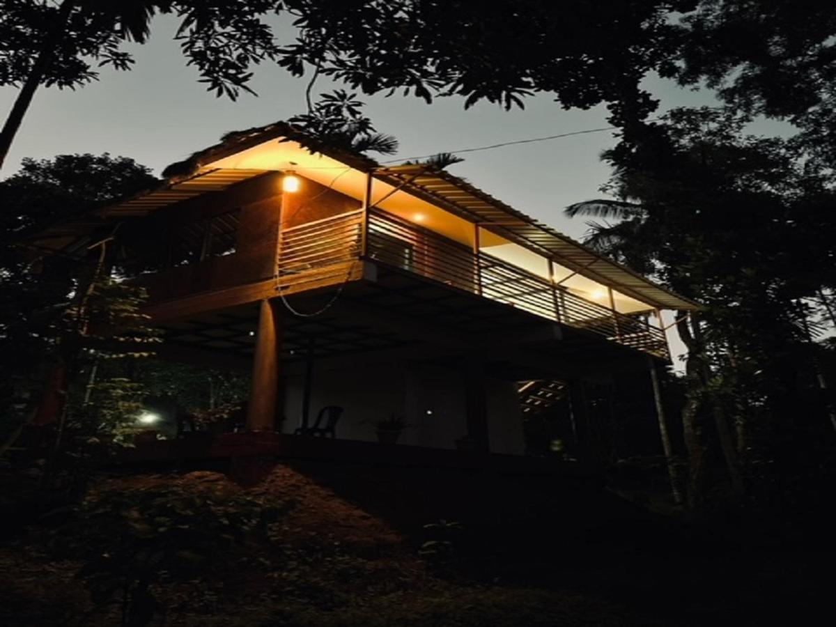 Kuruva Shoreline Wayanad Chegat Exterior photo